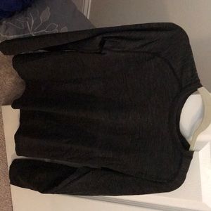 Lululemonong sleeve metal vent tech